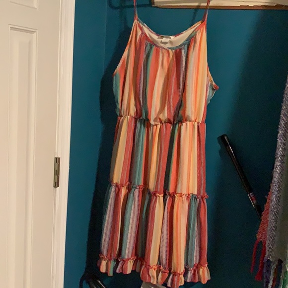Forever 21 tiered dress - Picture 4 of 5